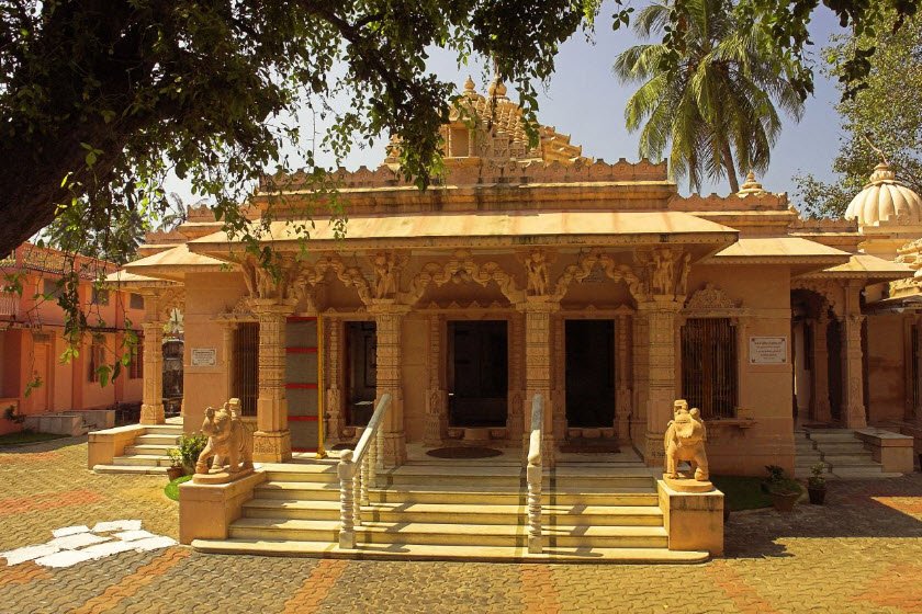 Dharmanath Jain Temple, Ernakulam, Kerala - Vushii.com Dharmanath Jain Temple, Ernakulam, Kerala - Vushii.com